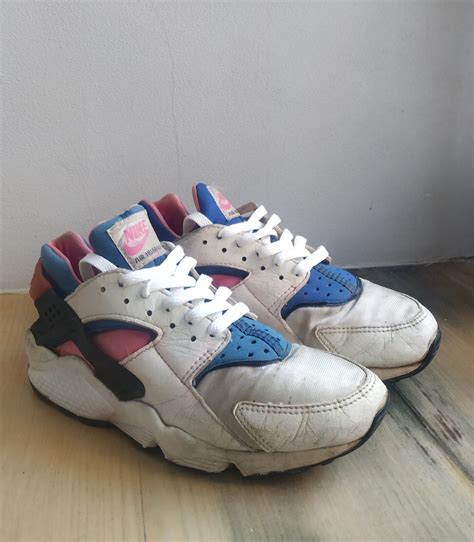 nike huarache original and fake|original nike huarache 1991.